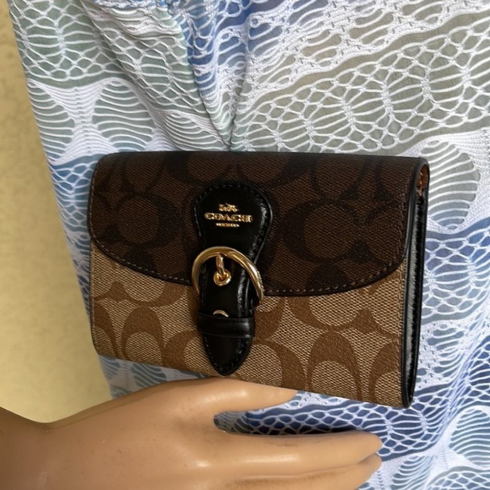 Coach Kleo Wallet C6897 Blocked Signature Canvas In Khaki Brown Multi NWT - Picture 5 of 14